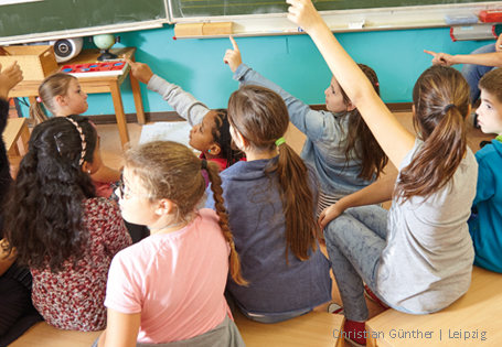 Grundschulblog_Schueler_Klasse_Gruppe Schüler und Schülerinnen in der Grundschule