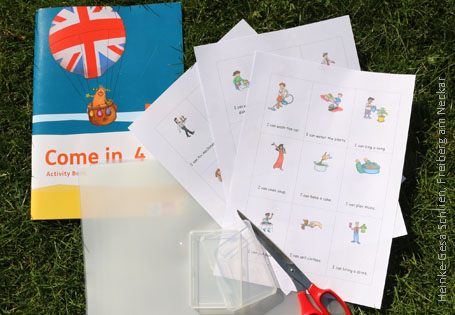 Grundschulblog_Unterrichten_Englisch_Come_in_4_Line_up_game Karten „On a ship there´s much to do”