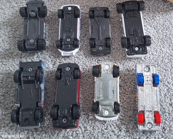 Malaufgaben Spielzeugautos