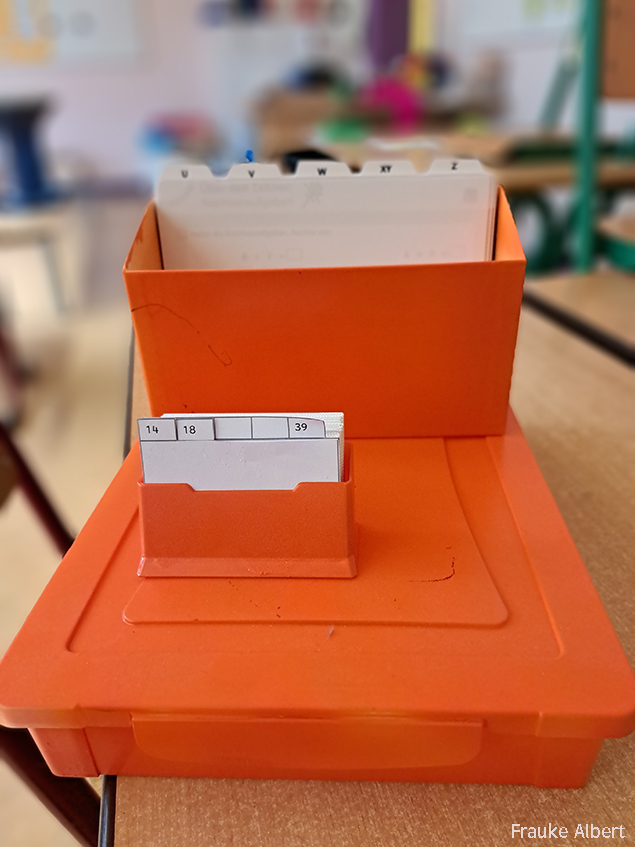 Grundschul-Blog-Unterrichten-Mathematik-Matherad-Bild7-Material-orange Foto Matherad Material orange